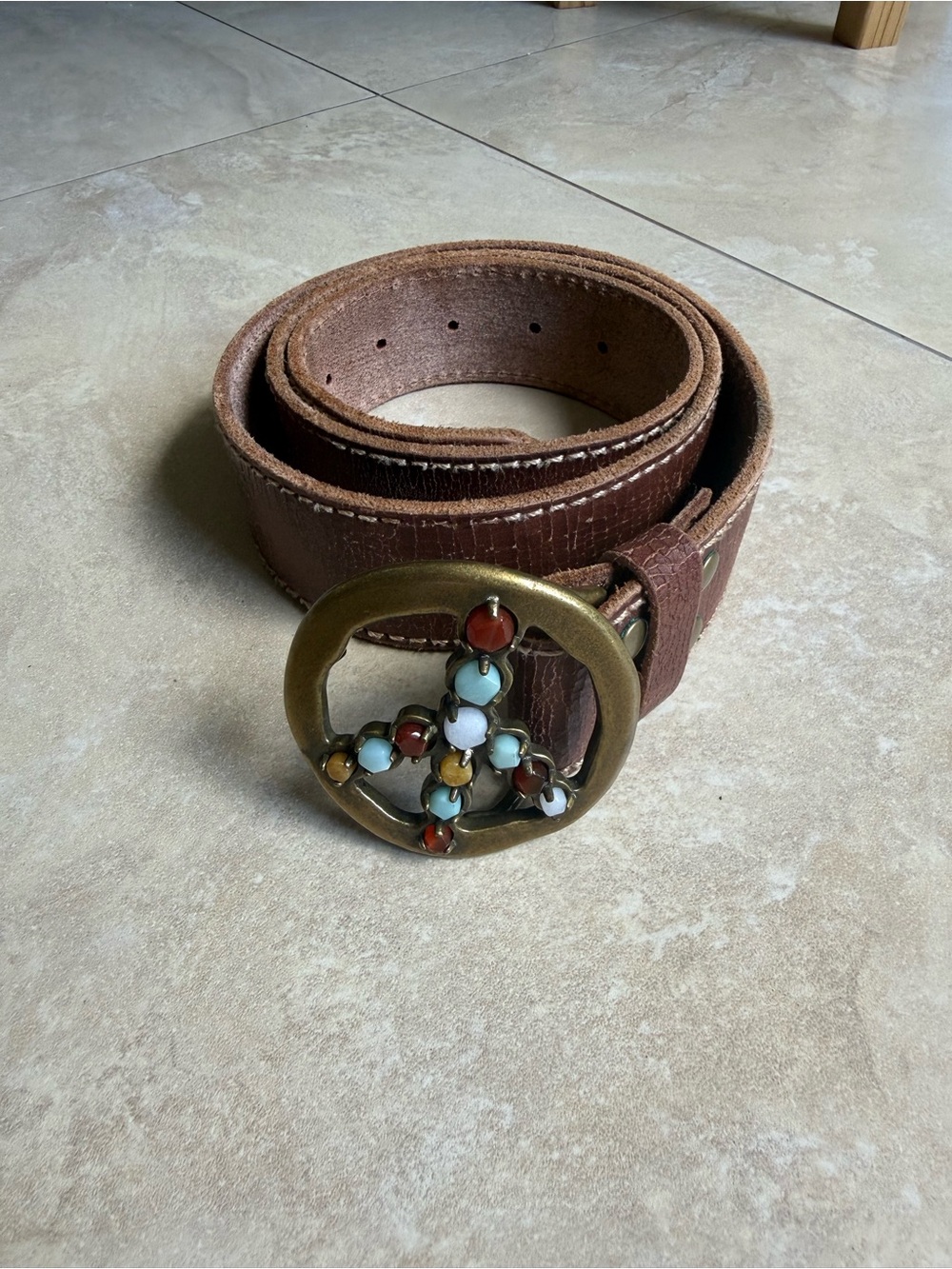 Lucky Brand Vintage Look Brown Leather Belt with Beaded Brass Circle Buckle - Picture 1 of 3
